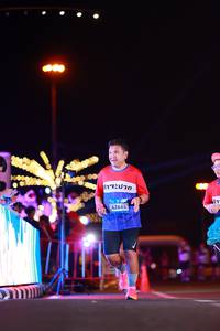 BIB: 4266
                            <button type="button" onclick="openModal(23009986)" class="btn btn-primary btn-sm float-right btn-popup" data-toggle="modal" data-target=".modal-high-quality">
                        <i class="fas fa-shopping-cart"></i> Add to Cart
                    </button>
                                            <button type="button" onclick="isThisMe(23009986, true)" class="btn btn-success btn-sm float-right btn-popup btn-isme hidden" data-toggle="tooltip" data-placement="bottom" title="นี่คือรูปของคุณใช่ไหม คลิกที่นี่เพื่อเอาเข้าอัลบั้ม">
                        <i class="fas fa-plus"></i> Add to album
                    </button>
                    <button type="button" onclick="isThisMe(23009986, false)" class="btn btn-warning btn-sm float-right btn-popup btn-isnotme hidden">
                        <i class="fas fa-ban"></i> Remove from album
                    </button>